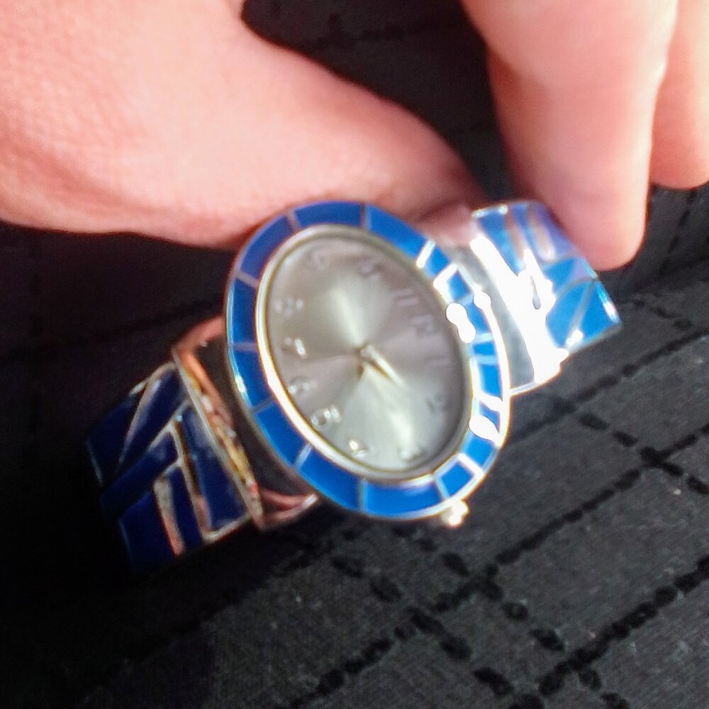 Women's fashion watch